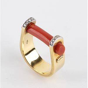 18k yellow gold ring with Mediterranean ... 