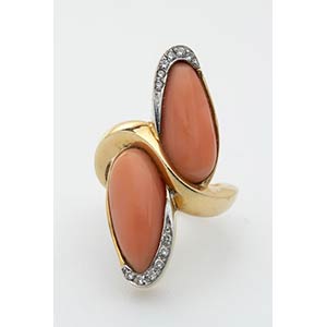 Ring in yellow gold, Cerasuolo coral ... 