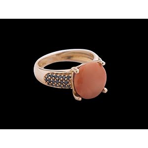 18k rose gold ring with cabochon Cerasuolo ... 