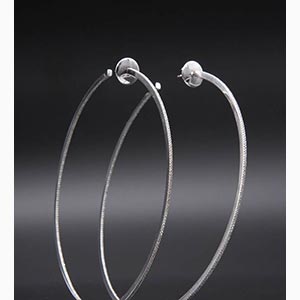Diamonds hoop earrings; ; 18 kt white gold, ... 