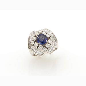 Sapphire and diamonds band ring; ; ... 