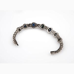 Sapphires and diamonds bracelet; ; ... 