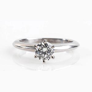 TIFFANY & Co engagement ring; ... 