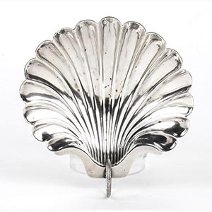 French 950/1000 silver shell ... 