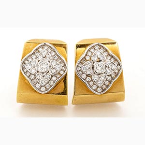 Diamonds earrings ; ; 18k yellow gold, set ... 