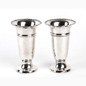 Pair of english sterling silver vases - ... 