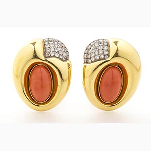 Cerasuolo coral and diamonds  earrings ; ; ... 