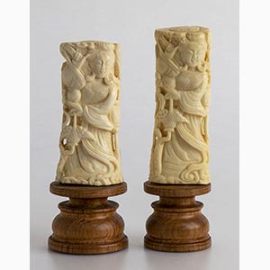 Pair of Japanese walrus carving - early 20th ... 