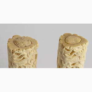 Pair of Japanese walrus carving - ... 