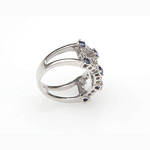Diamonds and sapphires ring; ; 18k white ... 
