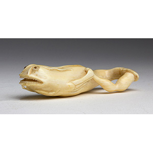An ivory frog - China, early 20th ... 