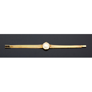 An 18K yellow gold Wristwatch, by ... 