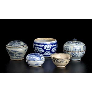 FIVE PORCELAIN CONTAINERSChina and Southeast ... 