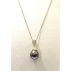 Gold Tahiti pearl and diamonds necklace  18k ... 