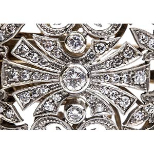 Gold and diamonds vintage brooch  ... 