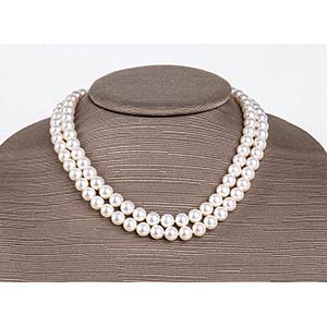 Pearls and diamonds necklace
two strands of ... 