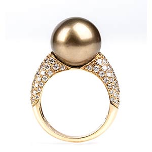 Gold, Thaitian pearl and diamonds ... 
