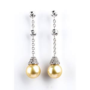 Orecchini pendenti in oro con perle golden e ... 