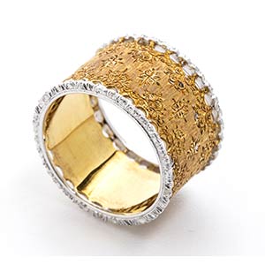 Gold and diamonds ring  - by MARIO ... 