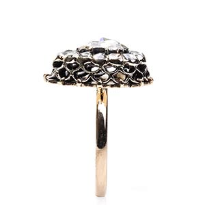 Gold and diamonds vintage ring  ... 