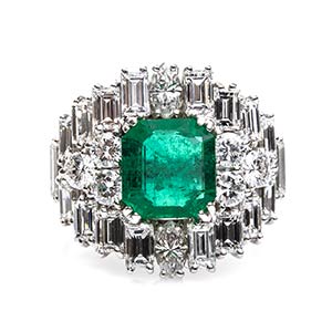Gold, emerald and diamonds ring  ... 