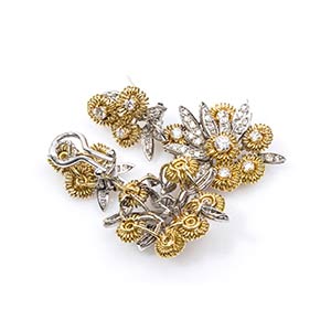 Gold and diamonds earrings  18k ... 