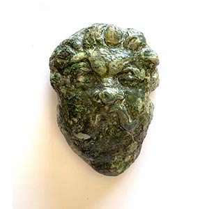 Roman bronze applique depicting a male head ... 