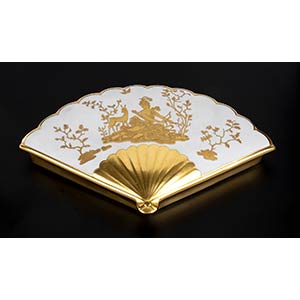FINZI - LIMOGES White and golden box shaped ... 