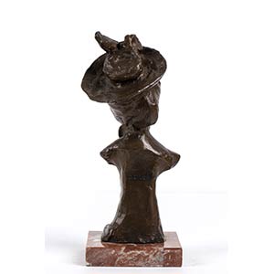 D.C. UGO Half-lenght sculpture ... 