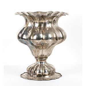 800/1000 silver vase - Italy, 20th ... 