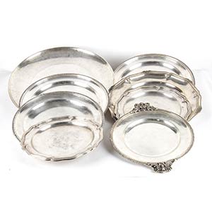 Lot of eight 800/1000 silver trays - Italy, ... 
