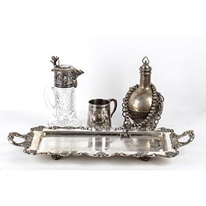 Lot of silver plated itemsentrées dishes, ... 
