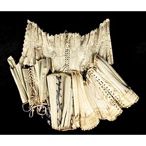 Lotto di 4 corsetti
Fine XIX SecoloGrado di ... 