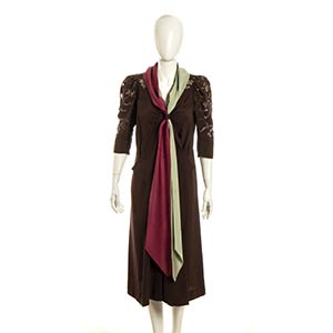 RAYON DRESS1940 caBrown rayon cut-out ... 