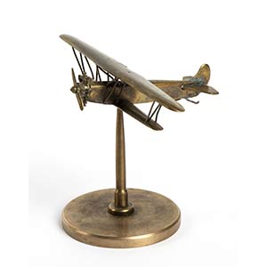 Model of biplane aircraft
in cast bronze, ... 
