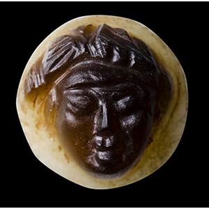 A roman double-layered agate cameo. Facing ... 