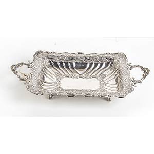 English Victorian sterling silver basket - ... 