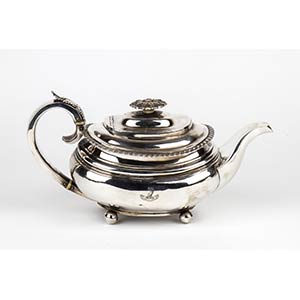 English sterling silver Georgian tea pot - ... 