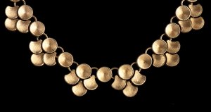Gold necklace, mark of MARIO ... 