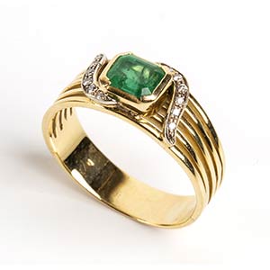 Emerald diamond gold band ringtwo colo 18k ... 