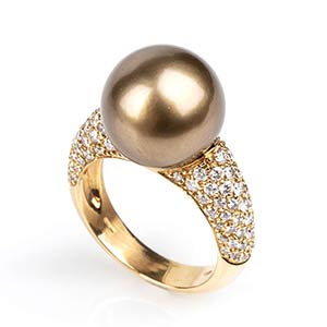 Gold, Tahitian pearl and diamonds ring18k ... 
