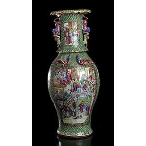 A LARGE CANTON PORCELAIN WITH ... 