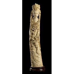 AN IVORY GUANYIN
China, early 20th ... 