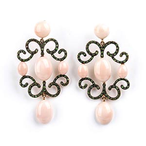 Gold, pink coral and tsavorite earrings18k ... 