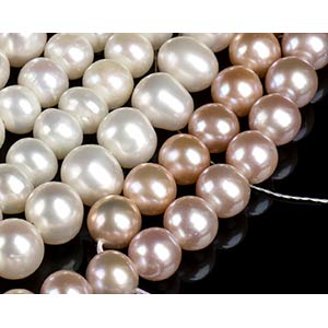 17 freshwater pearls loose strands ... 