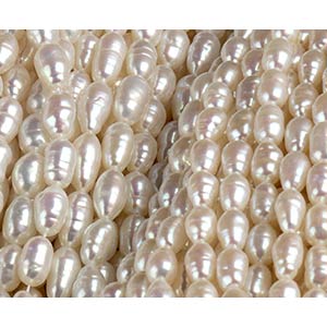 615 fili slegati di perle ... 