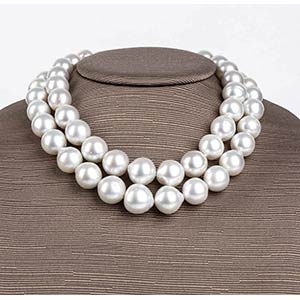 Australian pearls and diamonds necklacetwo ... 