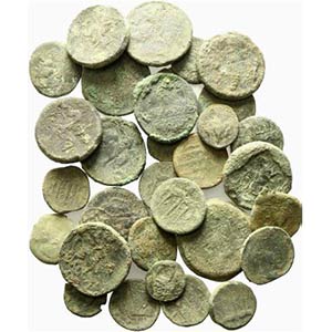 Lot of 30 Greek Æ coins, to be catalog. Lot ... 