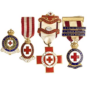 UNITED KINGDOMLOT OF THREE MEDALS AND A ... 