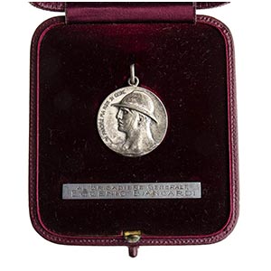 ITALY, KINGDOMMEDAL TO THE HEROIC INFANT OF ... 
